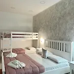Mara House شقة *